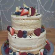 Semi naked cake