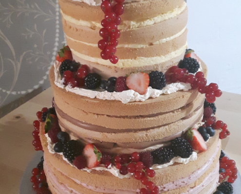 naked cake