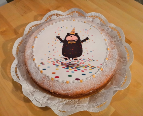 Käsekuchen mit gedrucktem Fondantbild