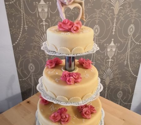 Klassische Hochzeitstorte