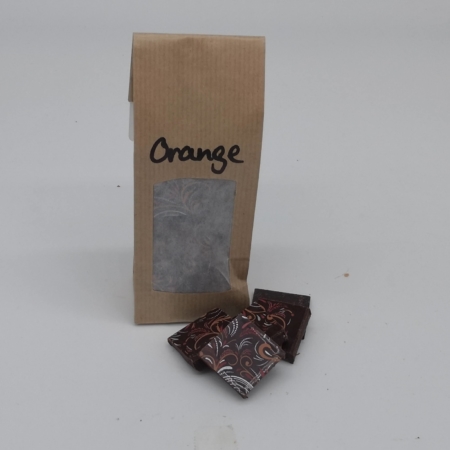 Dunkle Schokolade mit feinem Orangengeschmack
